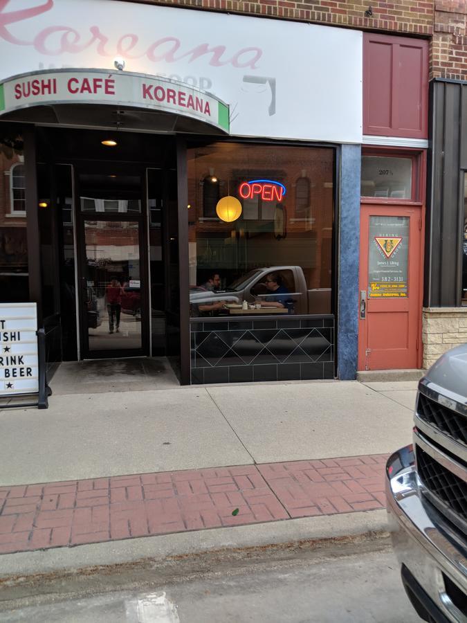 Koreana in Decorah Bagian luar foto